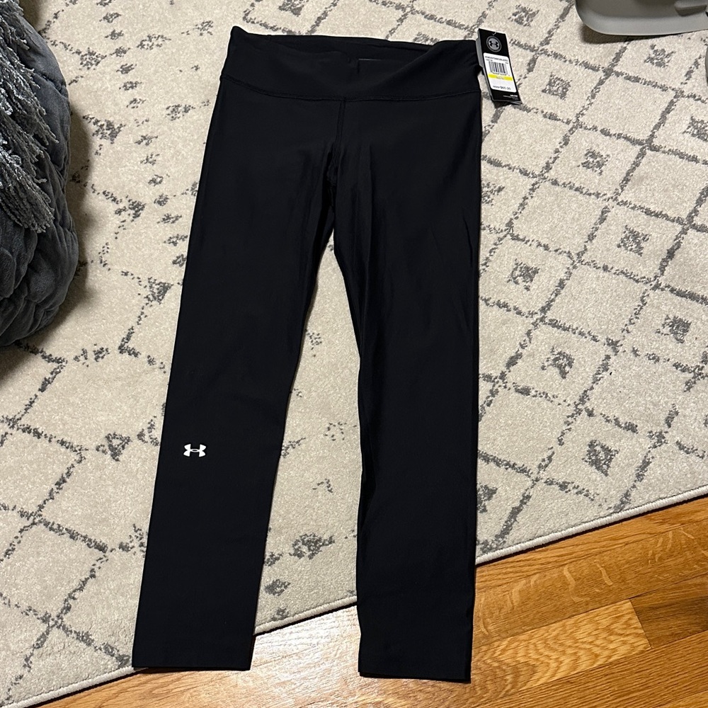NWT Under Armour Jet Black Active Leggings